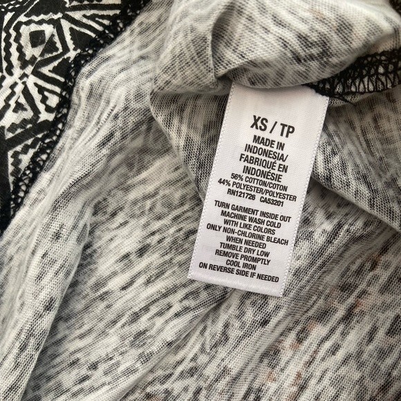 Aéropostale Tribal Crop Top Tee - Picture 9 of 11